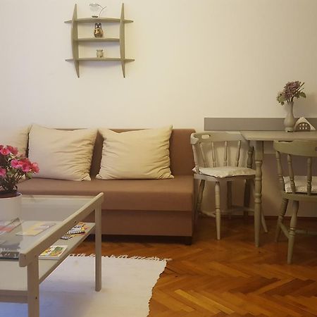 Hortenzia Apartment Szeged Exteriör bild